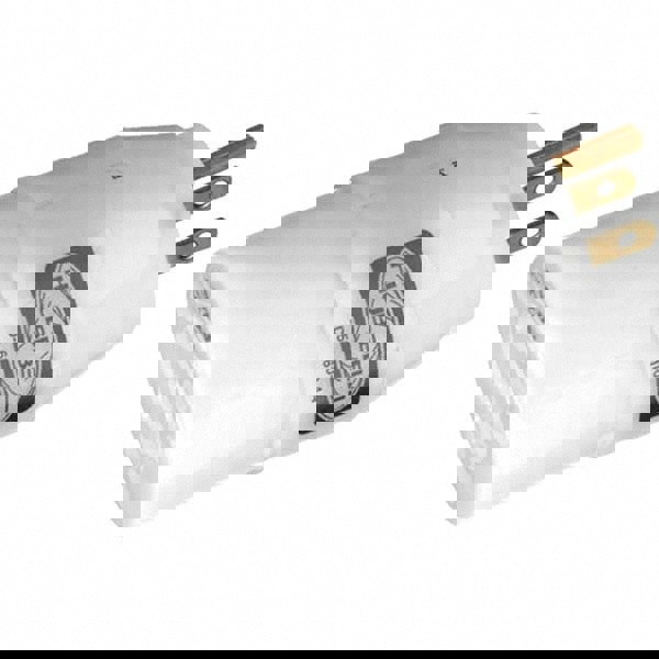 Straight Blade Adapter: Industrial, 5-15P to L5-15R, 125VAC, White